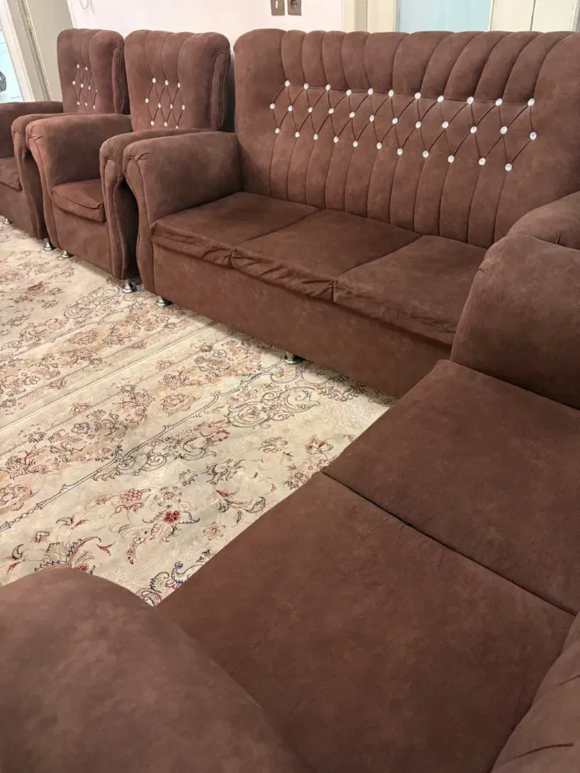 مبل ۷ نفره راحتی (کاملا سالم)|مبلمان خانگی و میز عسلی|تهران, خاوران|دیوار