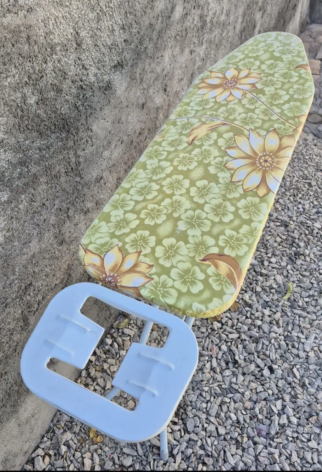 میز اتو با قابلیت تنظیم ارتفاع|اتو و لوازم اتو|مبارکه, |دیوار