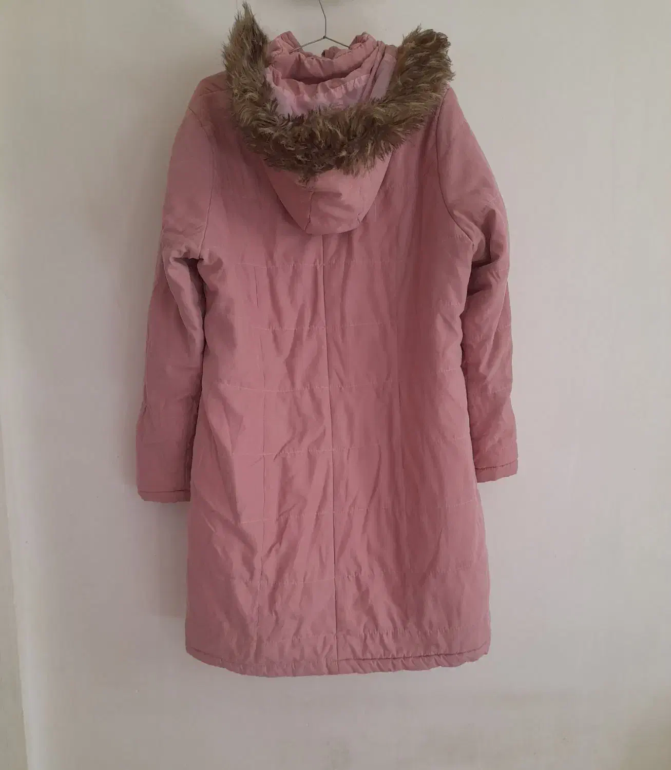 کاپشن|لباس|نورآباد, |دیوار