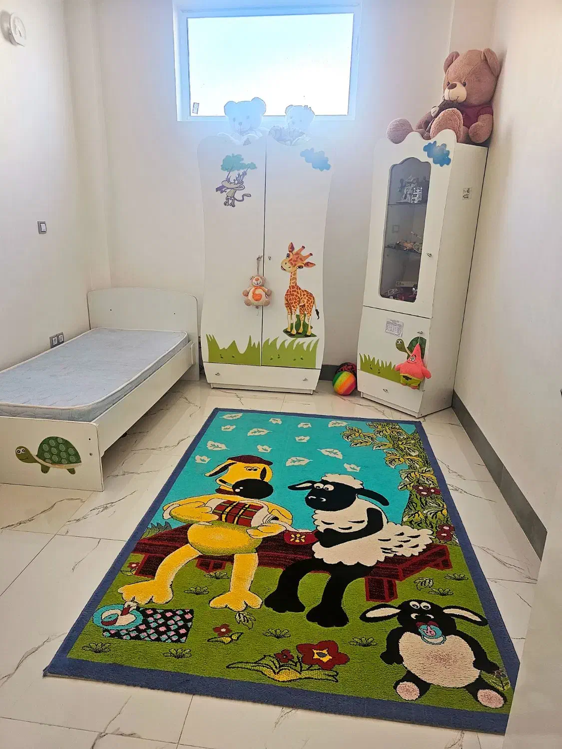 کمد و سرویس کودک|تخت و سرویس خواب|فولادشهر, زاینده رود|دیوار