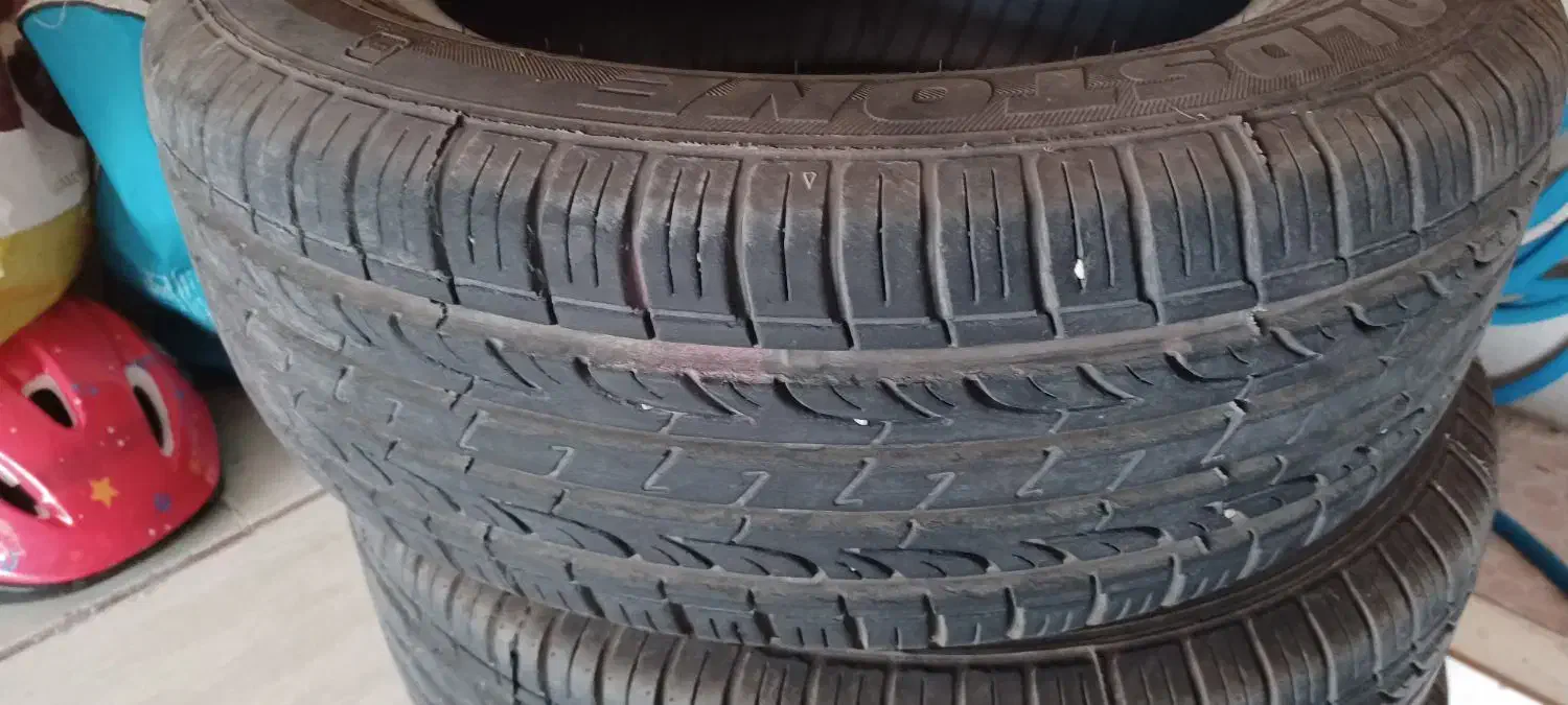 لاستیک گلدستون پا به نو|قطعات یدکی و لوازم جانبی|شهرضا, |دیوار