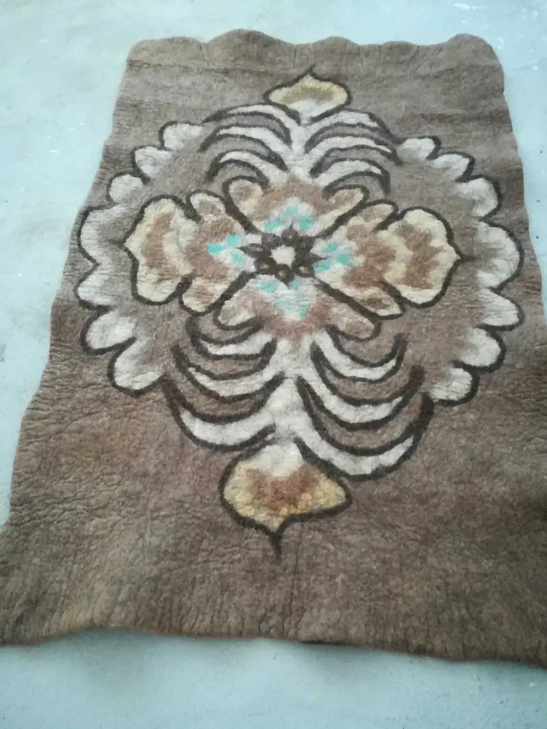 نمد کاملا سالم|گلیم، جاجیم، گبه|کرمانشاه, |دیوار