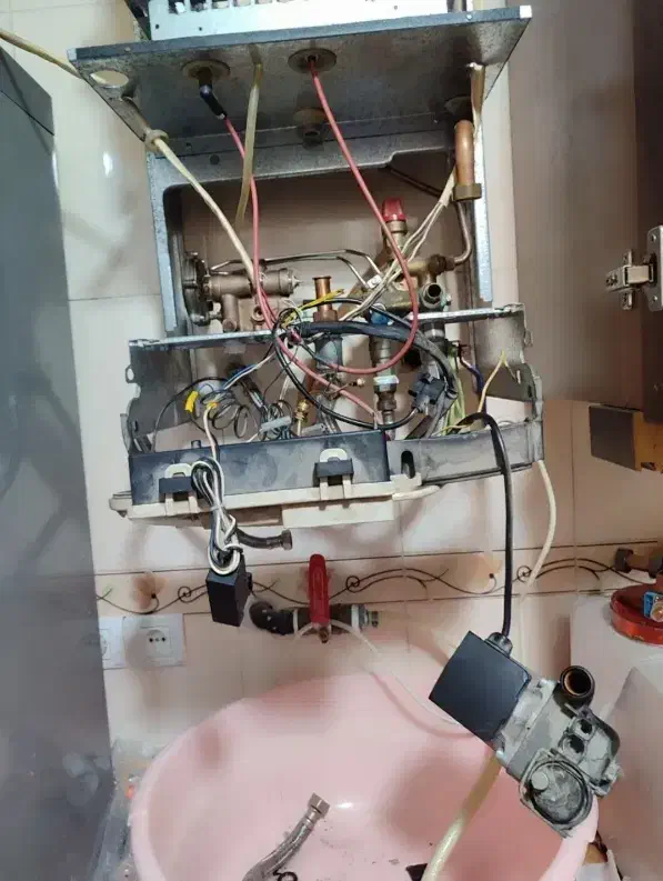 تعمیر و نصب کولر گازی یخجال لباسشویی تصفیه اب|خدمات پیشه و مهارت|تبریز, |دیوار