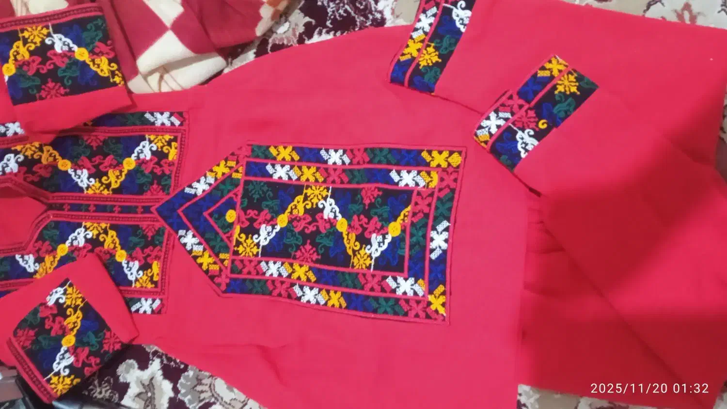 لباس بلوچی|لباس|زابل, |دیوار