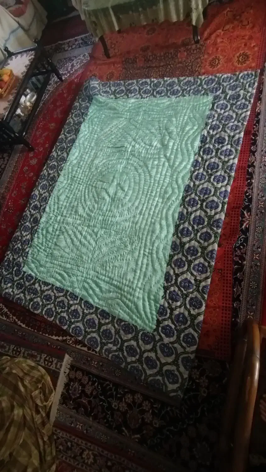 ۲ عدد لهاف|رختخواب، بالش، پتو|فولادشهر, A4|دیوار