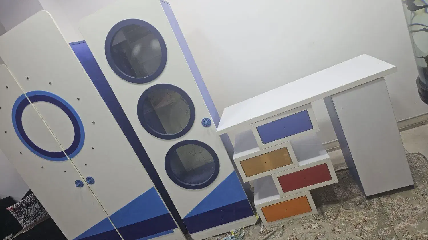 کمد و ویترین  و میز تحریر|بوفه، ویترین، کنسول|اهواز, نادری|دیوار