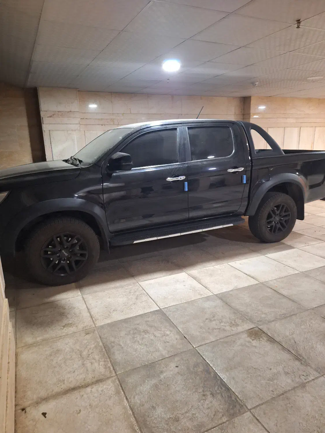 کی ام سی T8 مدل ۴۰۲ مشکی فابریک|خودرو سواری و وانت|شیراز, سفیرشمالی|دیوار