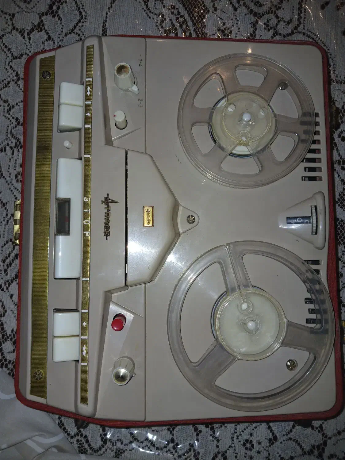 ظبط و پخش ۴ لبه قدیمی سالم|کلکسیون اشیاء عتیقه|یزد, |دیوار