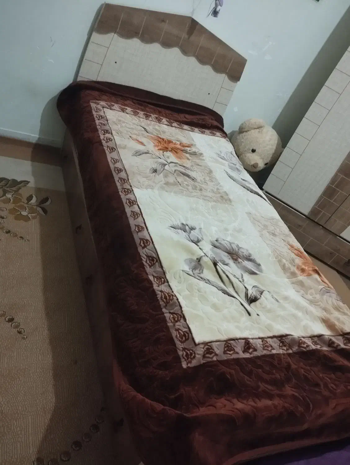 سرویس خواب|تخت و سرویس خواب|یزد, |دیوار