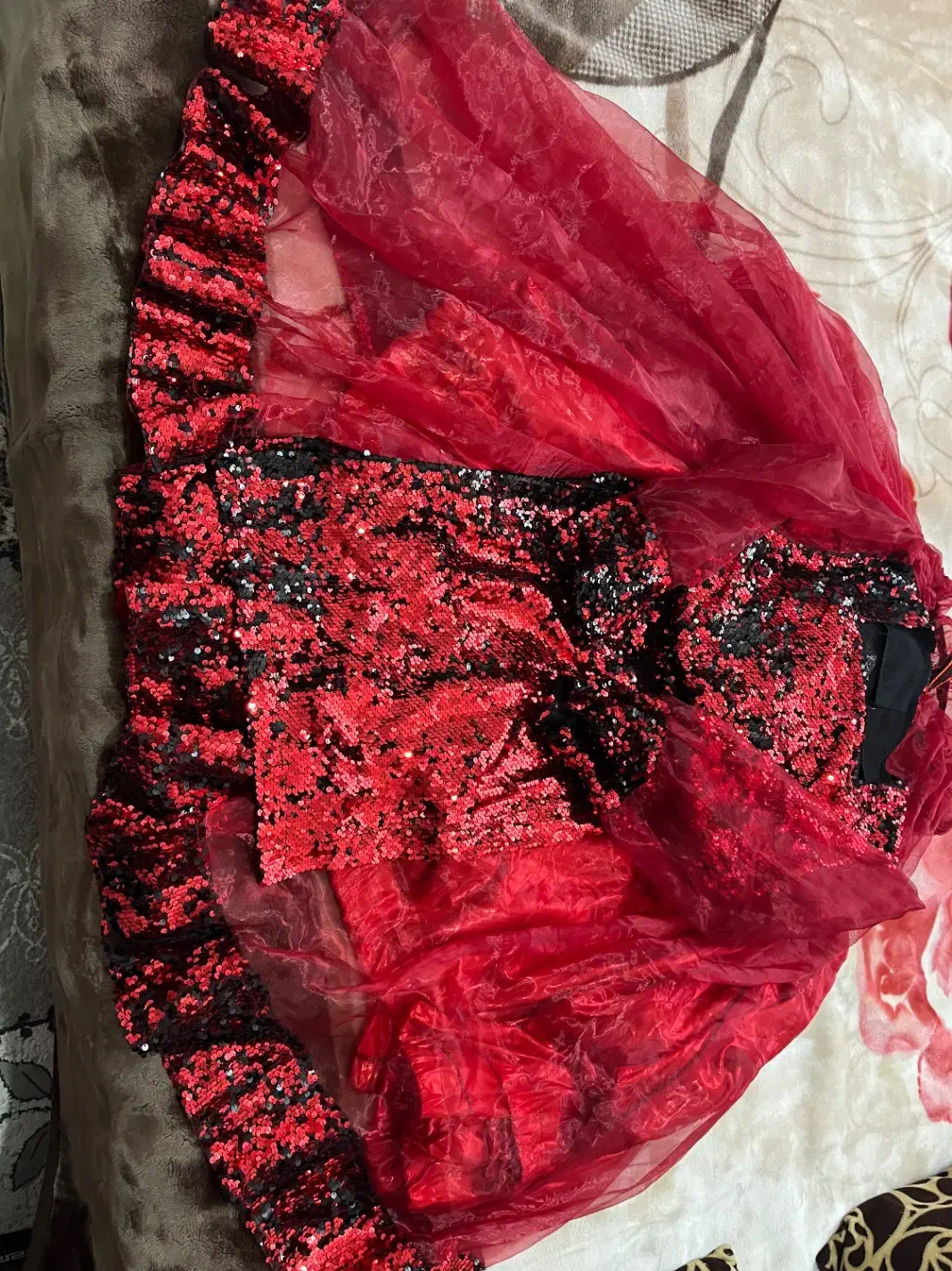 آف فروش چند دست لباس محلی نو|لباس|بروجن, |دیوار