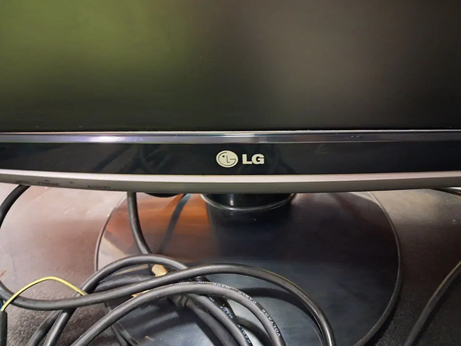 مانیتور ال جی نو۱۷اینچ|قطعات و لوازم جانبی رایانه|قرچک, شهرک طلائیه|دیوار