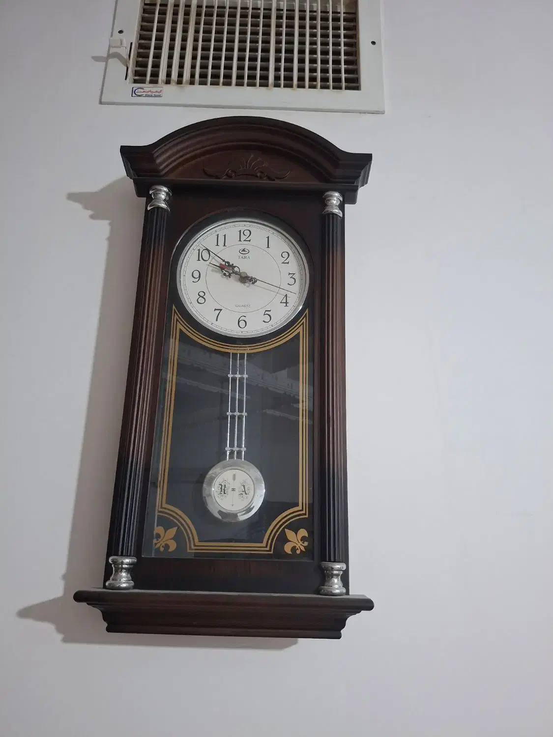 ساعت دیواری درحدنو|ساعت دیواری و تزئینی|فسا, |دیوار