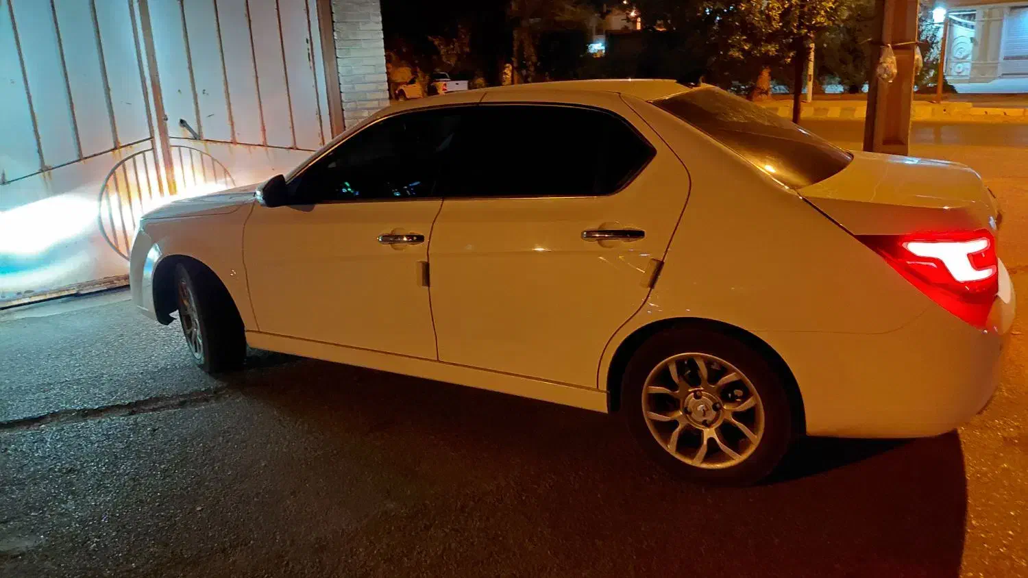 دنا پلاس 6 دنده ef7p|خودرو سواری و وانت|ایلام, |دیوار