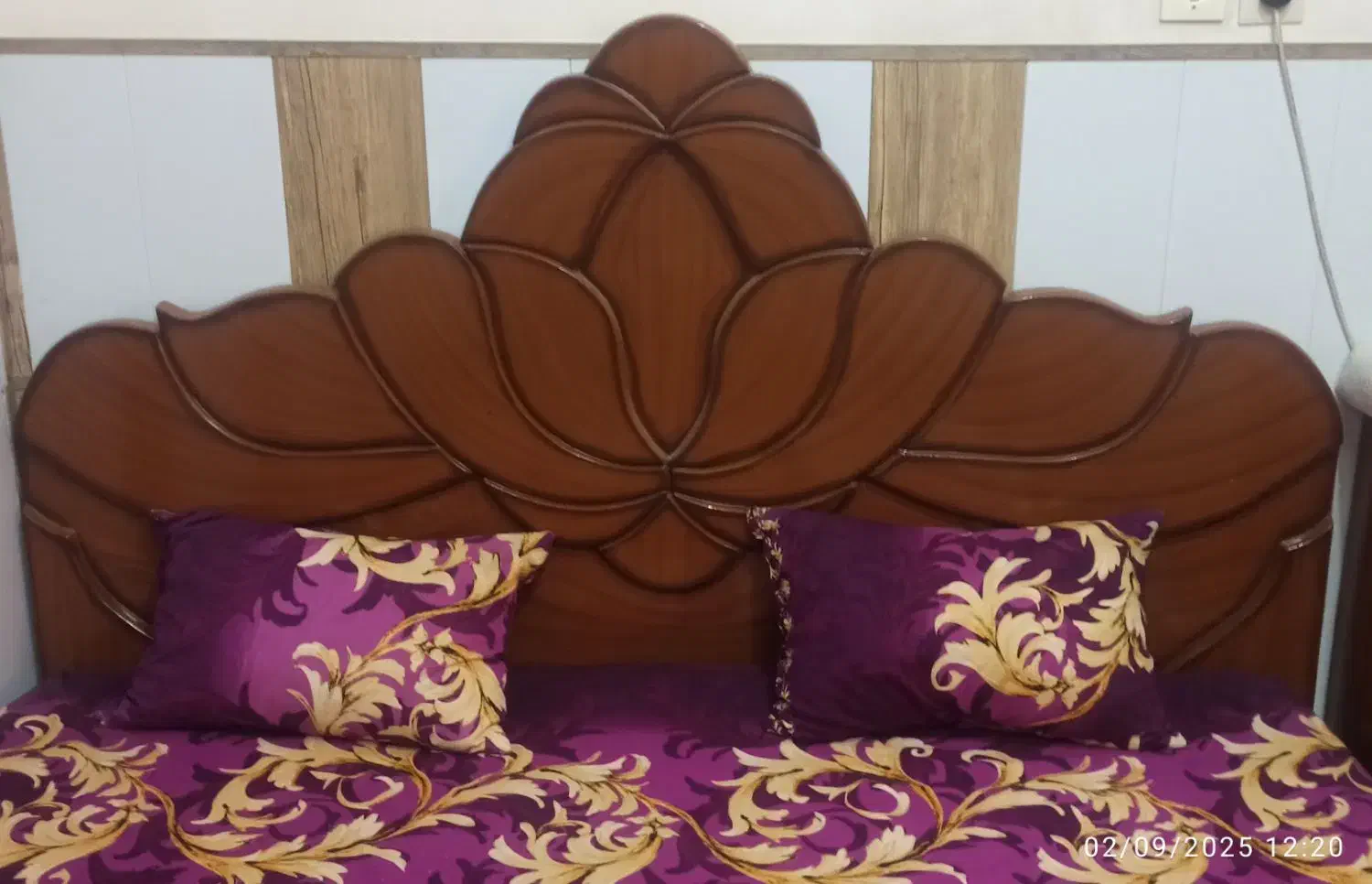 تخت خواب دو نفره چوبی|تخت و سرویس خواب|کرمان, |دیوار