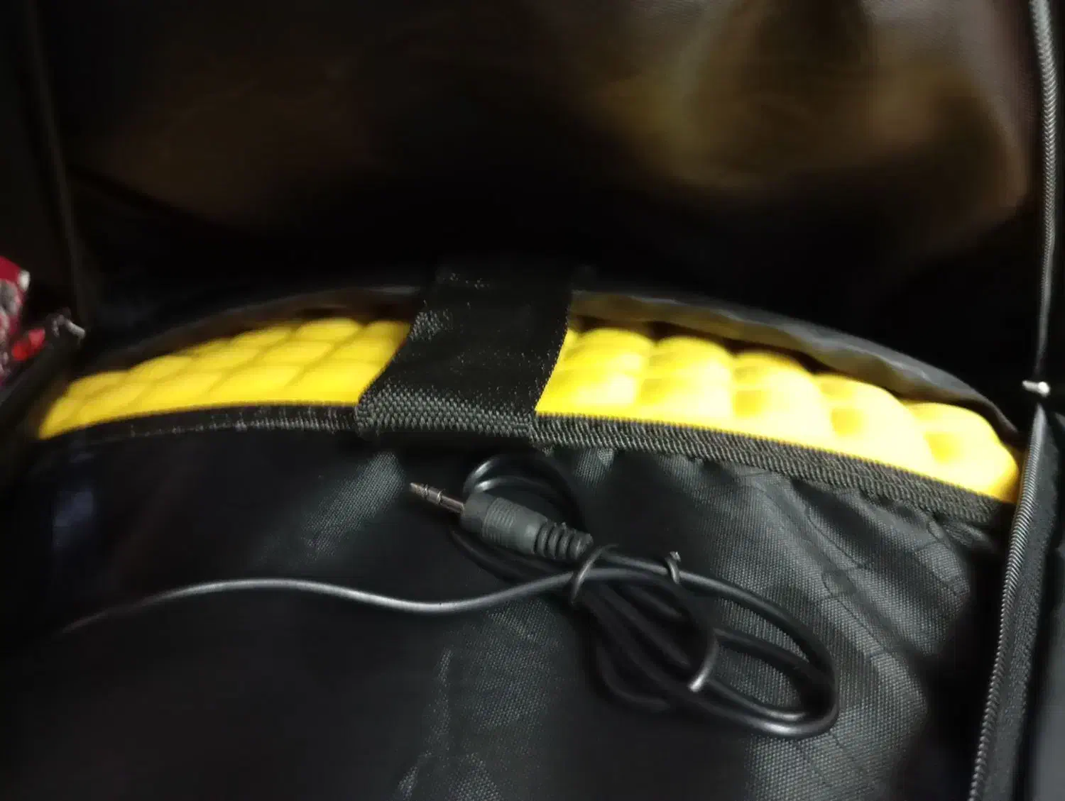 کوله پشتی پیر گاردین|کیف، کفش، کمربند|قم, باجک دو|دیوار