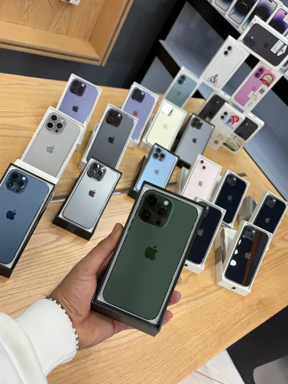 انواع گوشی قسطی الان بخر از ۹۰ روز دیگه قسط بده|موبایل|یزد, |دیوار