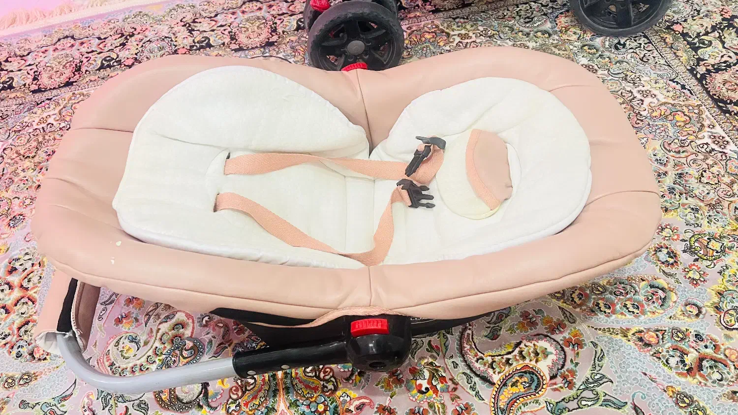 کریر|کالسکه و لوازم جانبی|ایذه, |دیوار