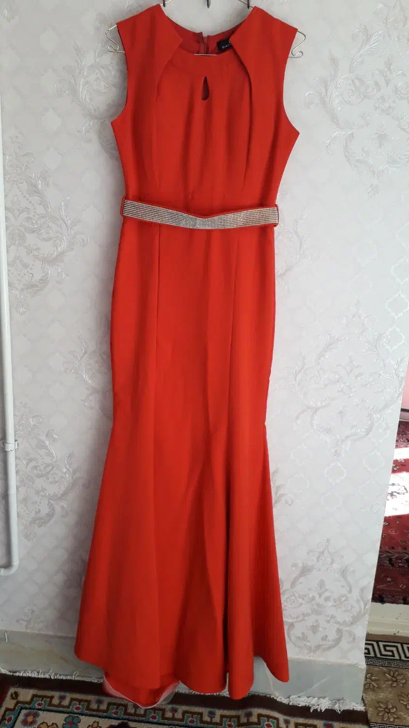 لباس مجلسی|لباس|اسفراین, |دیوار