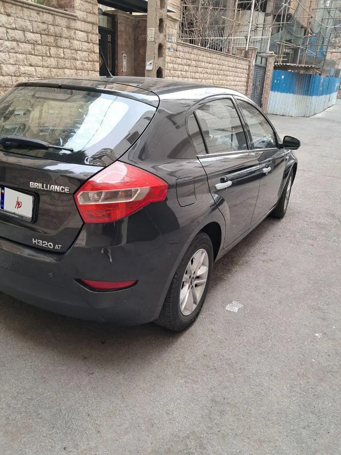 برلیانس مدل ۹۶ اتومات ۳۲۰ موتور بزرگ|خودرو سواری و وانت|تهران, جماران (نیاوران)|دیوار