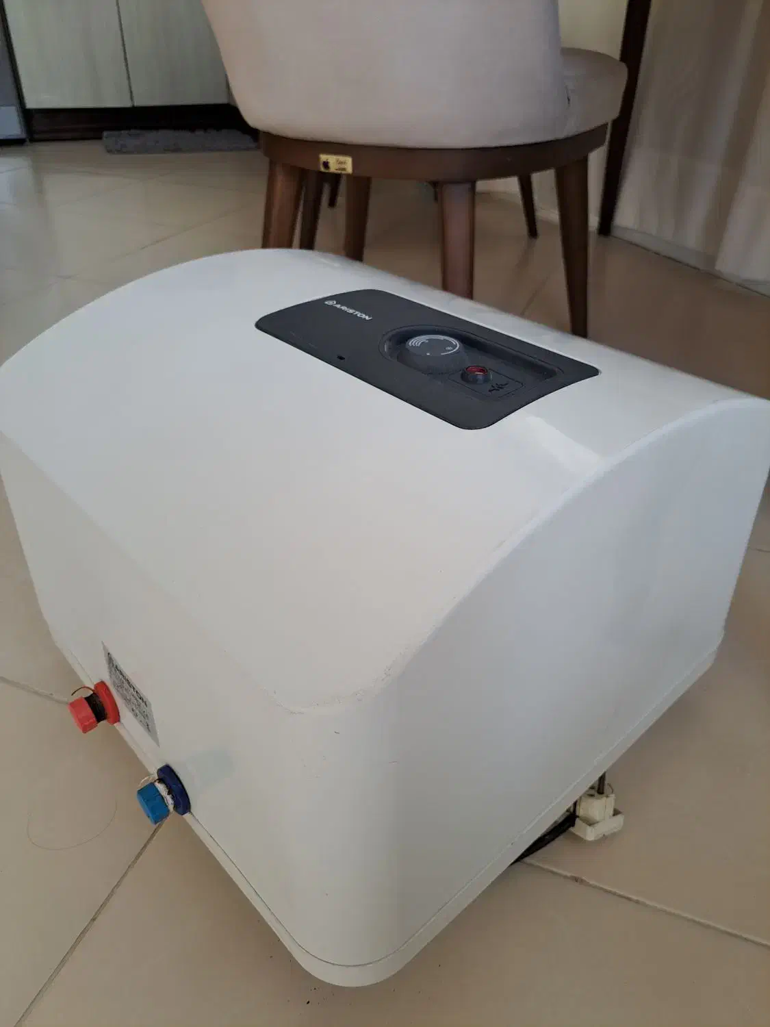 آبگرمکن برقی ۳۰ لیتری برند آریستون|آبگرمکن، پکیج، شوفاژ|کیش, |دیوار