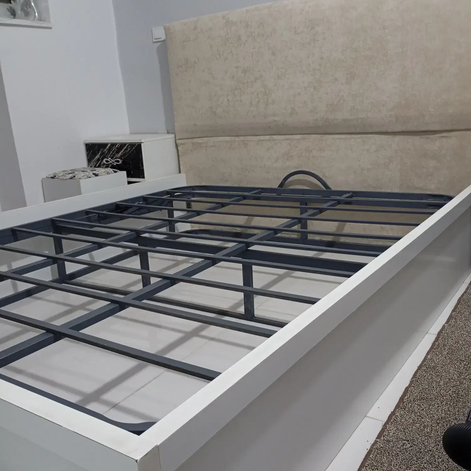 تختخواب ۲نفره با کفی فلزی جکدار، نو و سالم|تخت و سرویس خواب|همدان, |دیوار