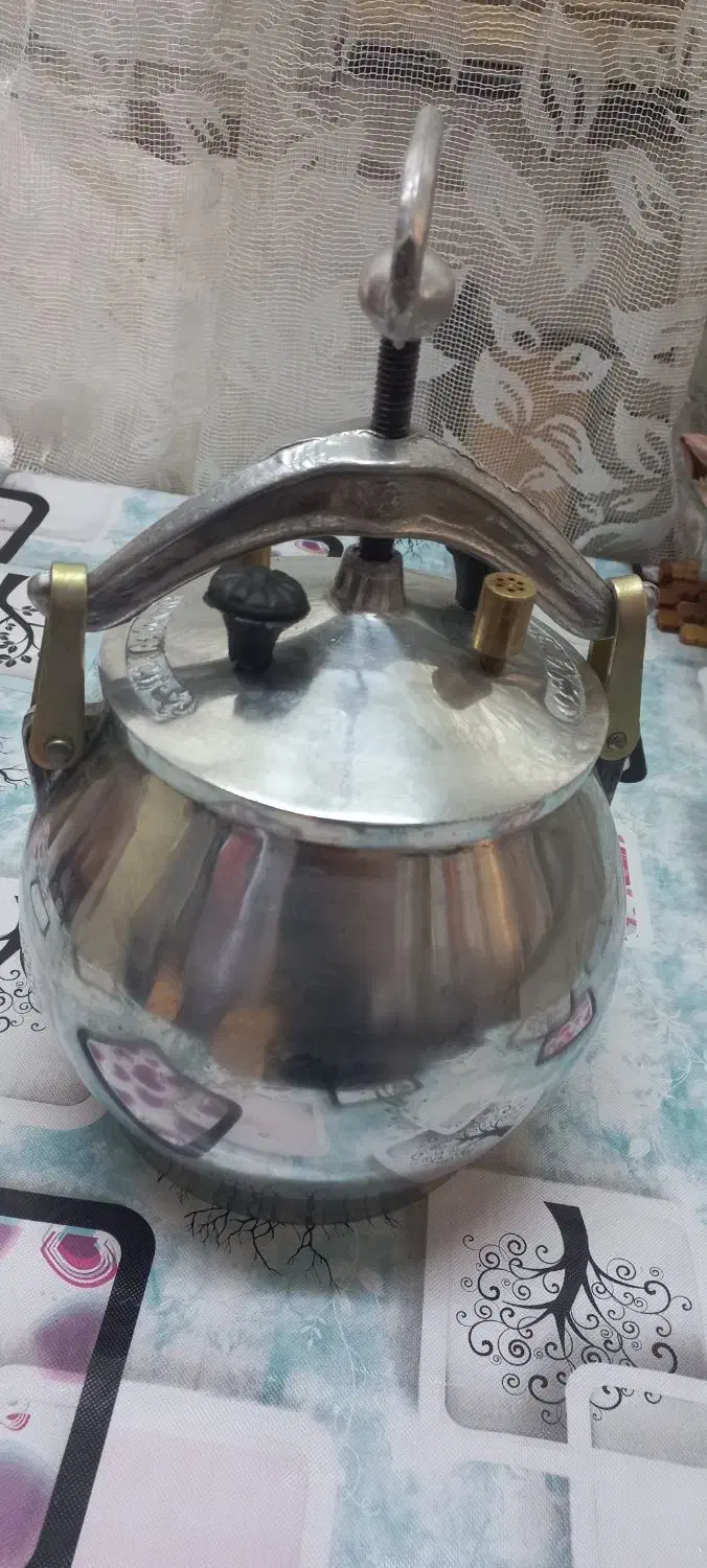 زود پز ۸ لیتری یک ودویست|ظروف پخت‌وپز|رشت, باهنر|دیوار