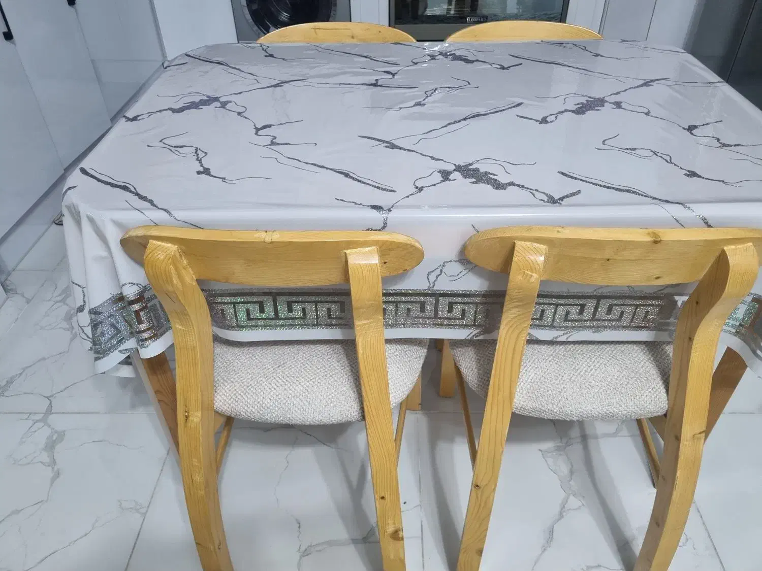 میزناهارخوری 4نفره|میز و صندلی غذاخوری|نجف‌آباد, شریعتی غربی|دیوار