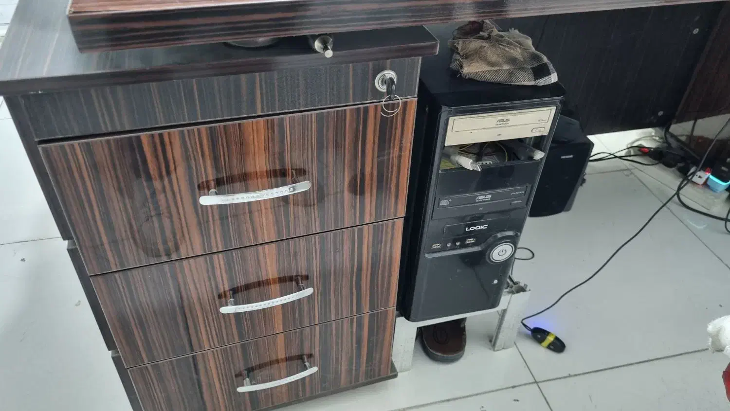 میز مدیریتی|میز تحریر و کامپیوتر|شوشتر, |دیوار