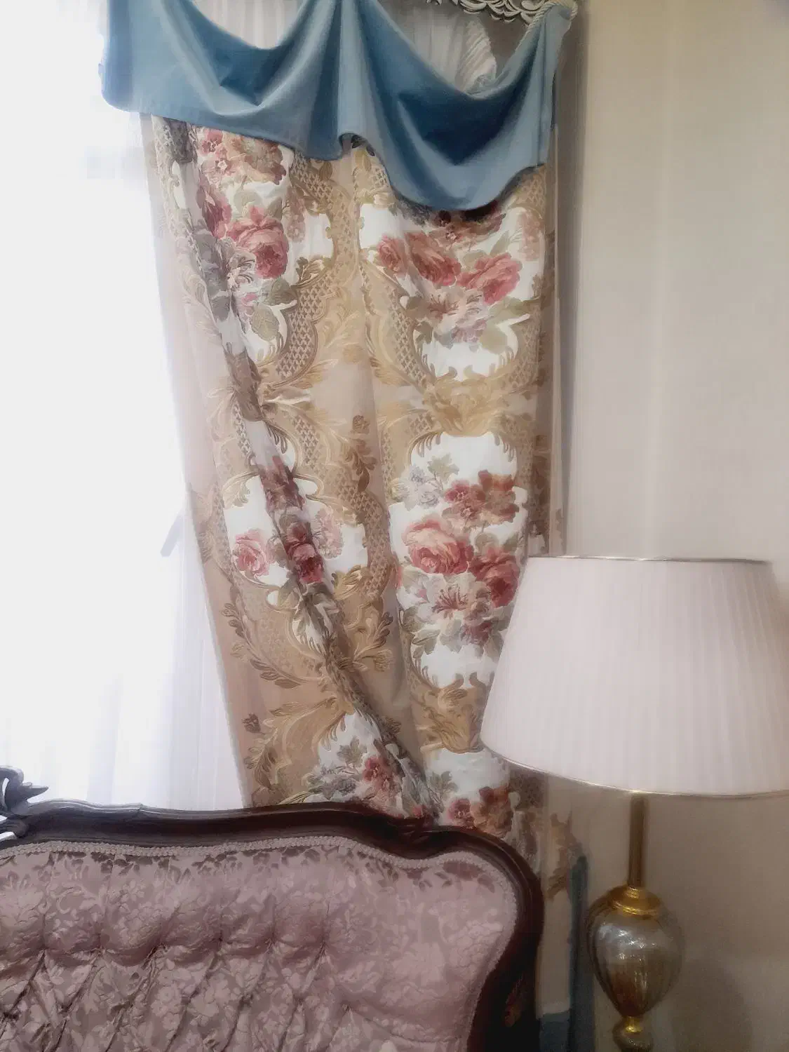 پنل پرده مخمل گل ابریشم درحدنو|پرده، رانر، رومیزی|تهران, ورزشگاه آزادی|دیوار