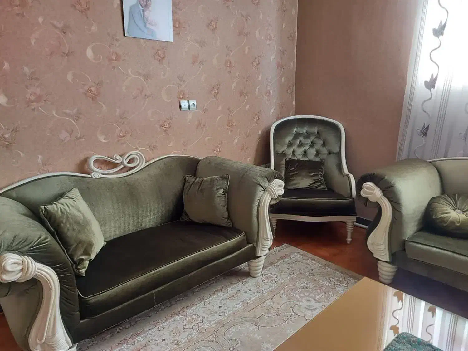 مبلمان درحد نو|مبلمان خانگی و میز عسلی|ورامین, ورامین|دیوار