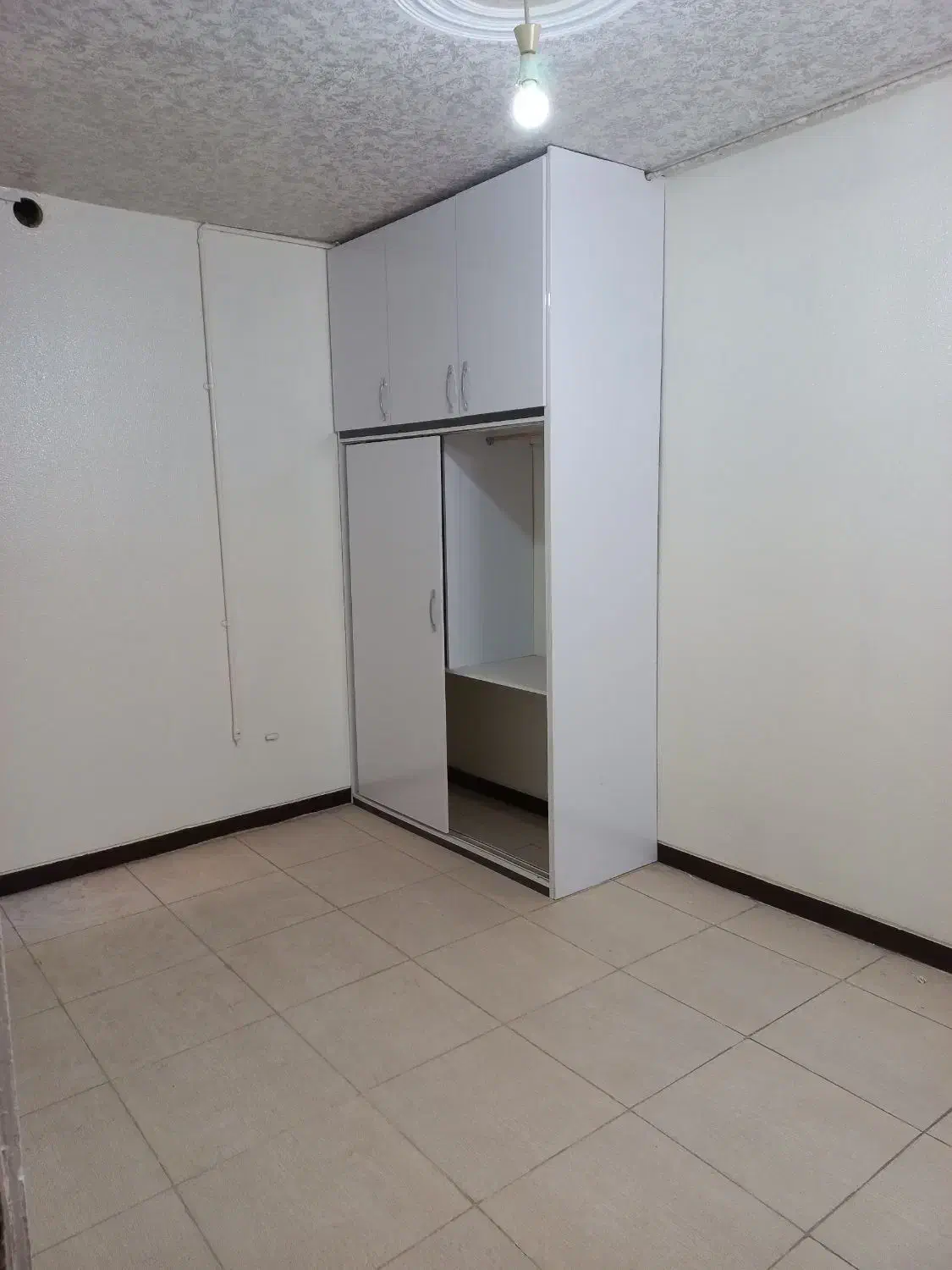 طالقانی ۹۰ متر ۲ خواب طبقه اول خوش نقشه|فروش آپارتمان|شاهین‌شهر, طالقانی|دیوار