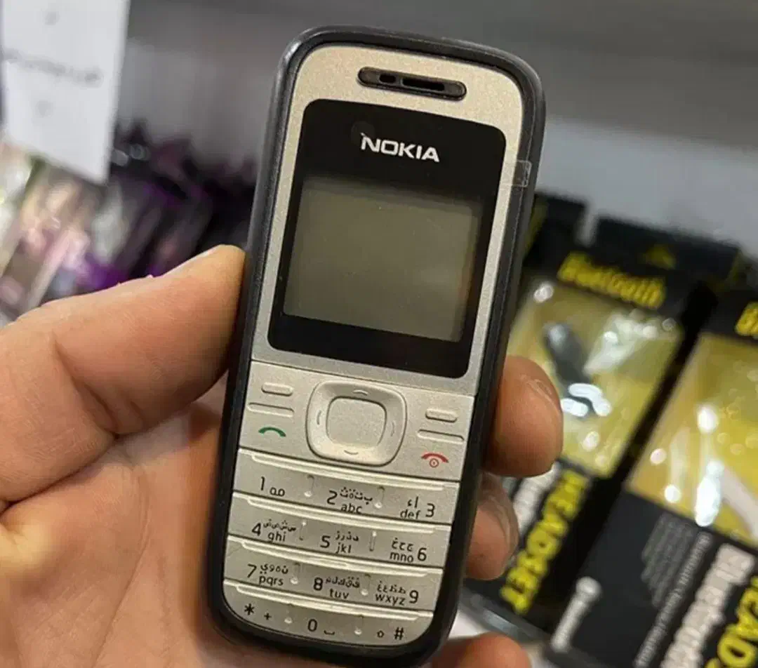 گوشی ۱۲۰۰اصلی فلاند|موبایل|گلبهار, شهر جدید گلبهار|دیوار