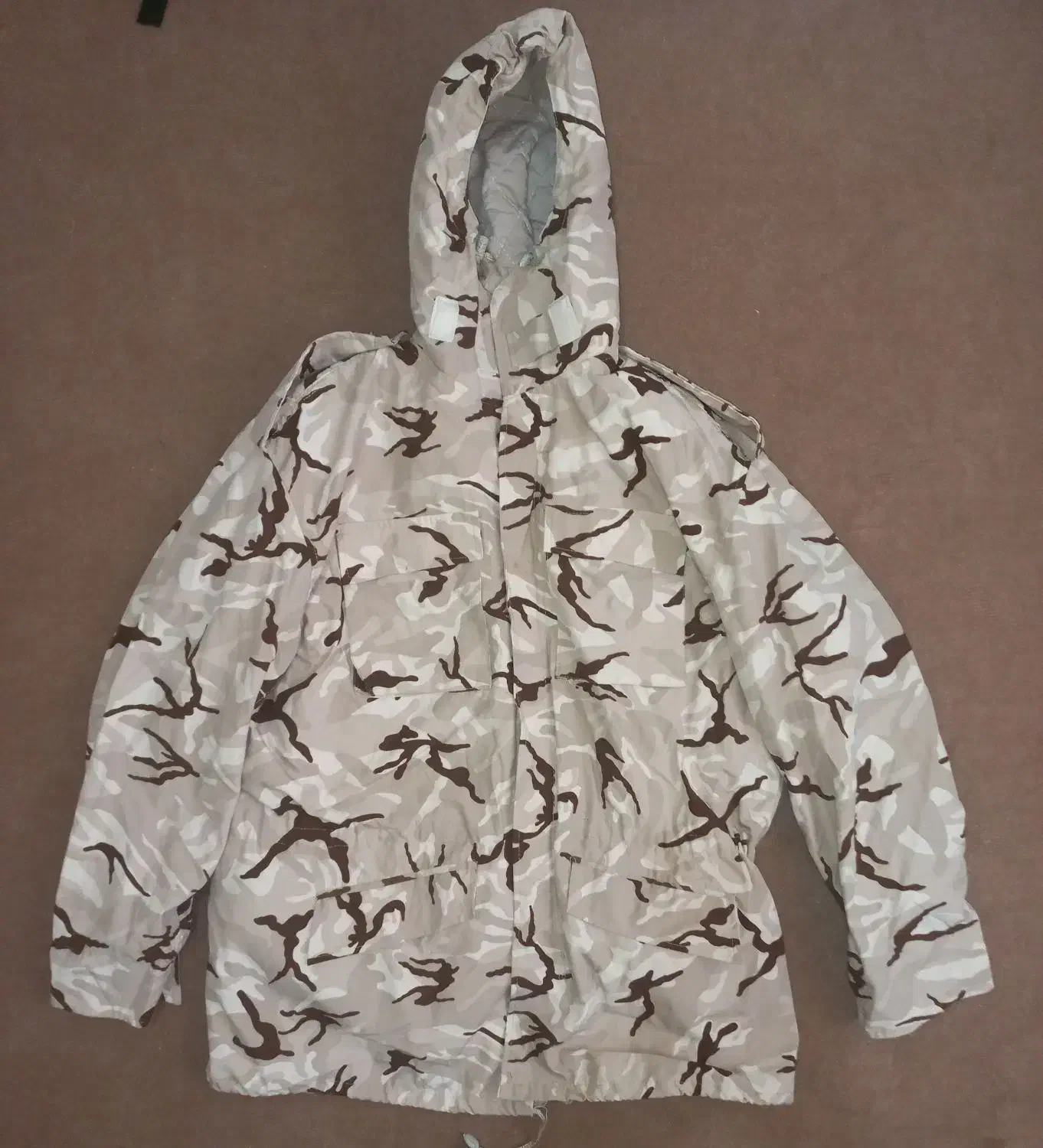 آور کت سربازی|لباس|شیراز, دینکان|دیوار