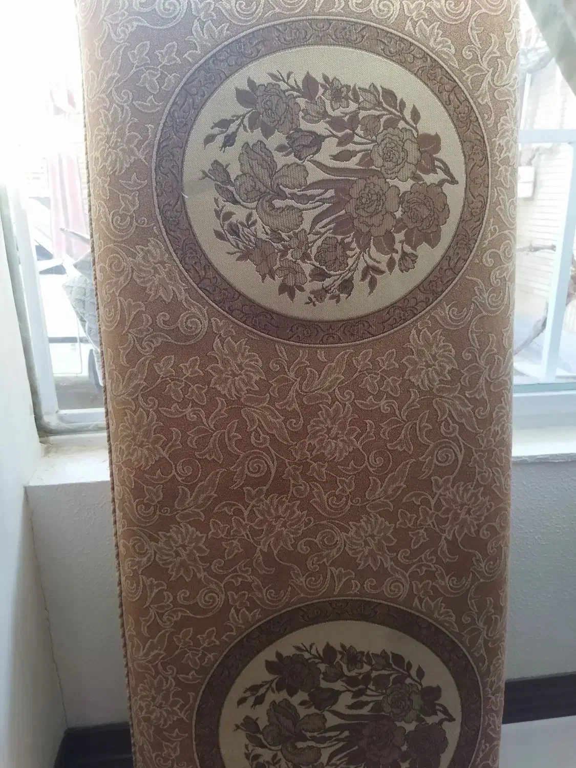 پشتی|پشتی|شاهینشهر, خانه کارگر|دیوار