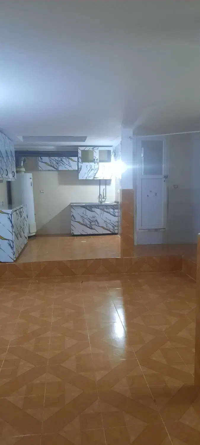 واحدفروشی درفشندساوجبلاغ دربست معاوضه باماشین|فروش آپارتمان|هشتگرد, فشند|دیوار