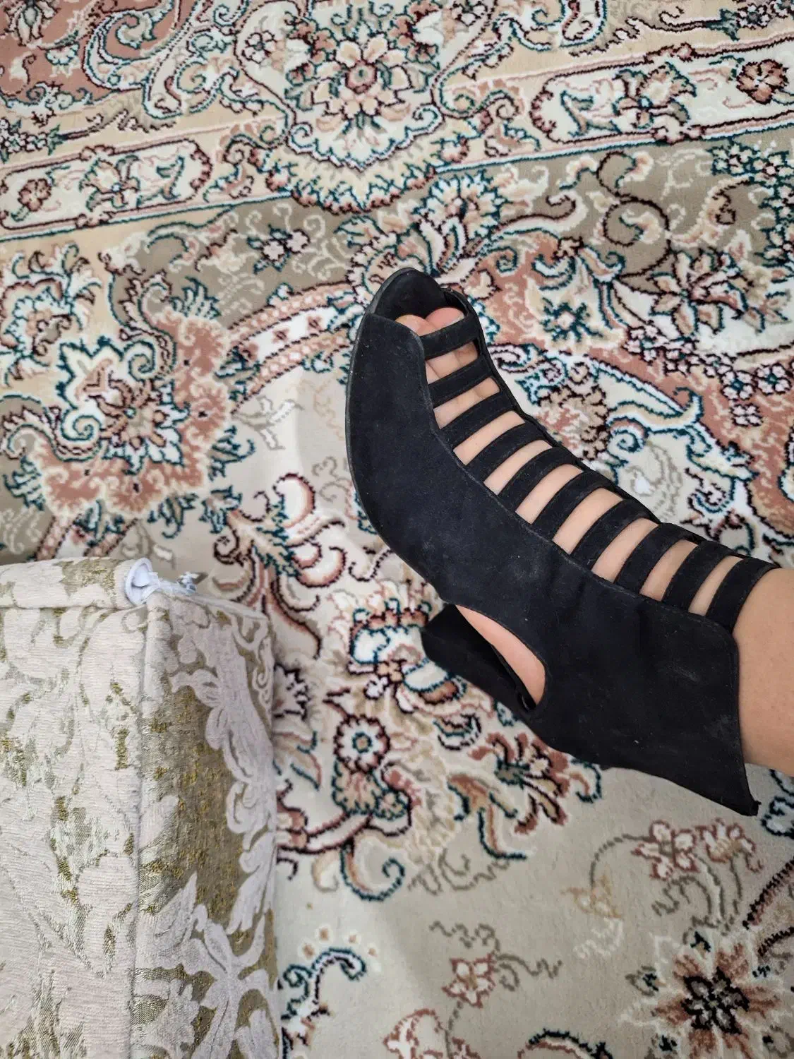 نیم بوت و کفش مجلسی کاملا نو حتی ی بار پوشیده نشد|کیف، کفش، کمربند|زرقان, |دیوار