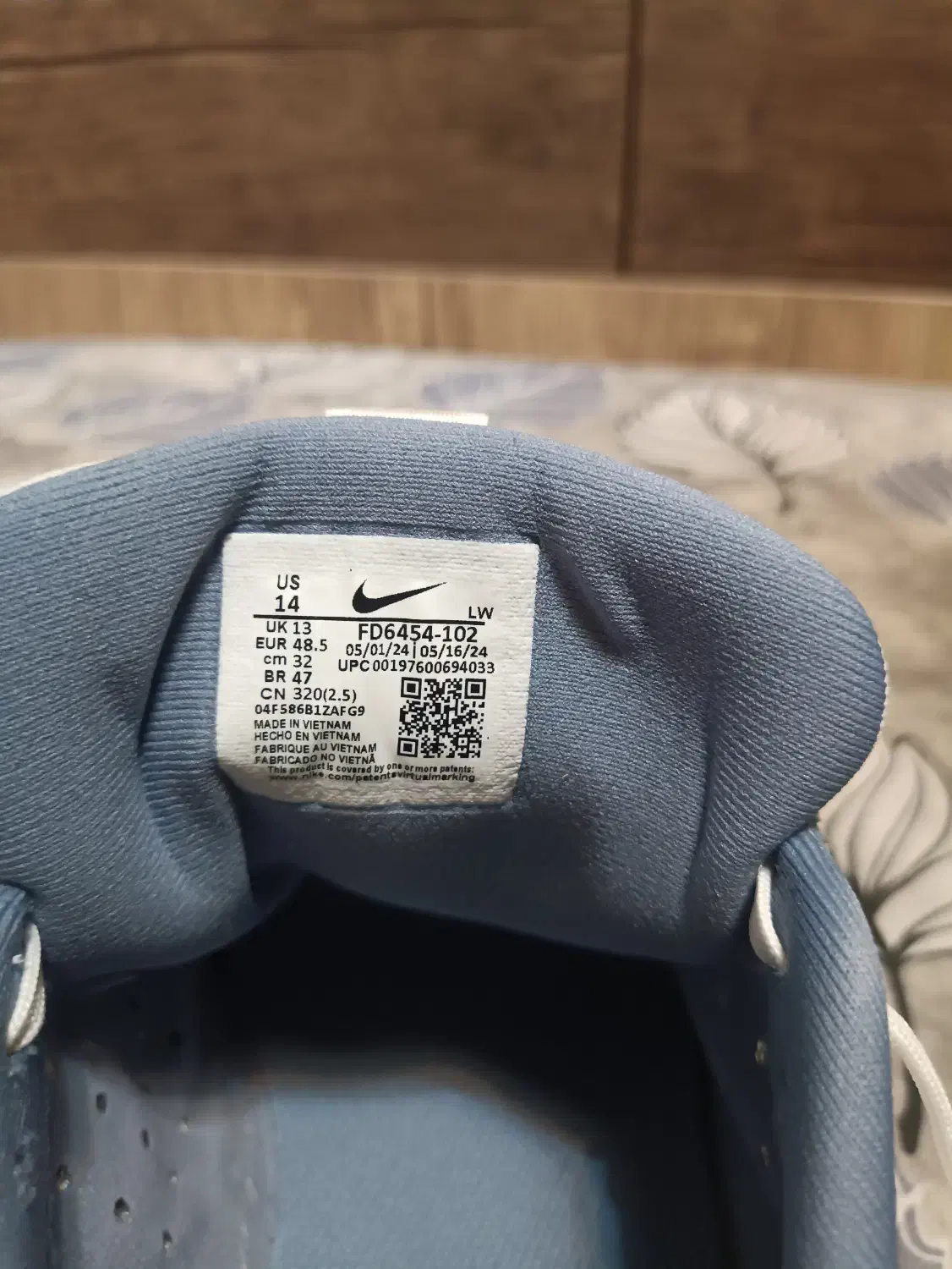 فروش فوری کتونی نایک اصلی به دلیل مناسب نبودن سایز|کیف، کفش، کمربند|رشت, استقامت ۱|دیوار