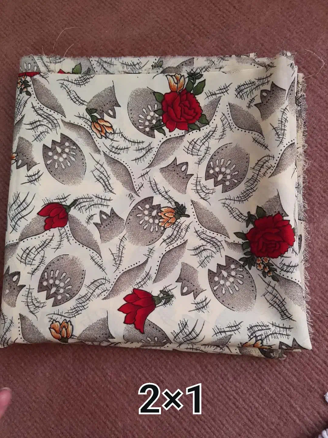 پارچه|لوازم خیاطی و بافتنی|کرج, حصارک بالا|دیوار