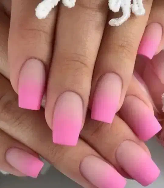 کاشت ناخن و مژه به صورت حرفهای|خدمات آرایشگری و زیبایی|اسلامآباد غرب, |دیوار