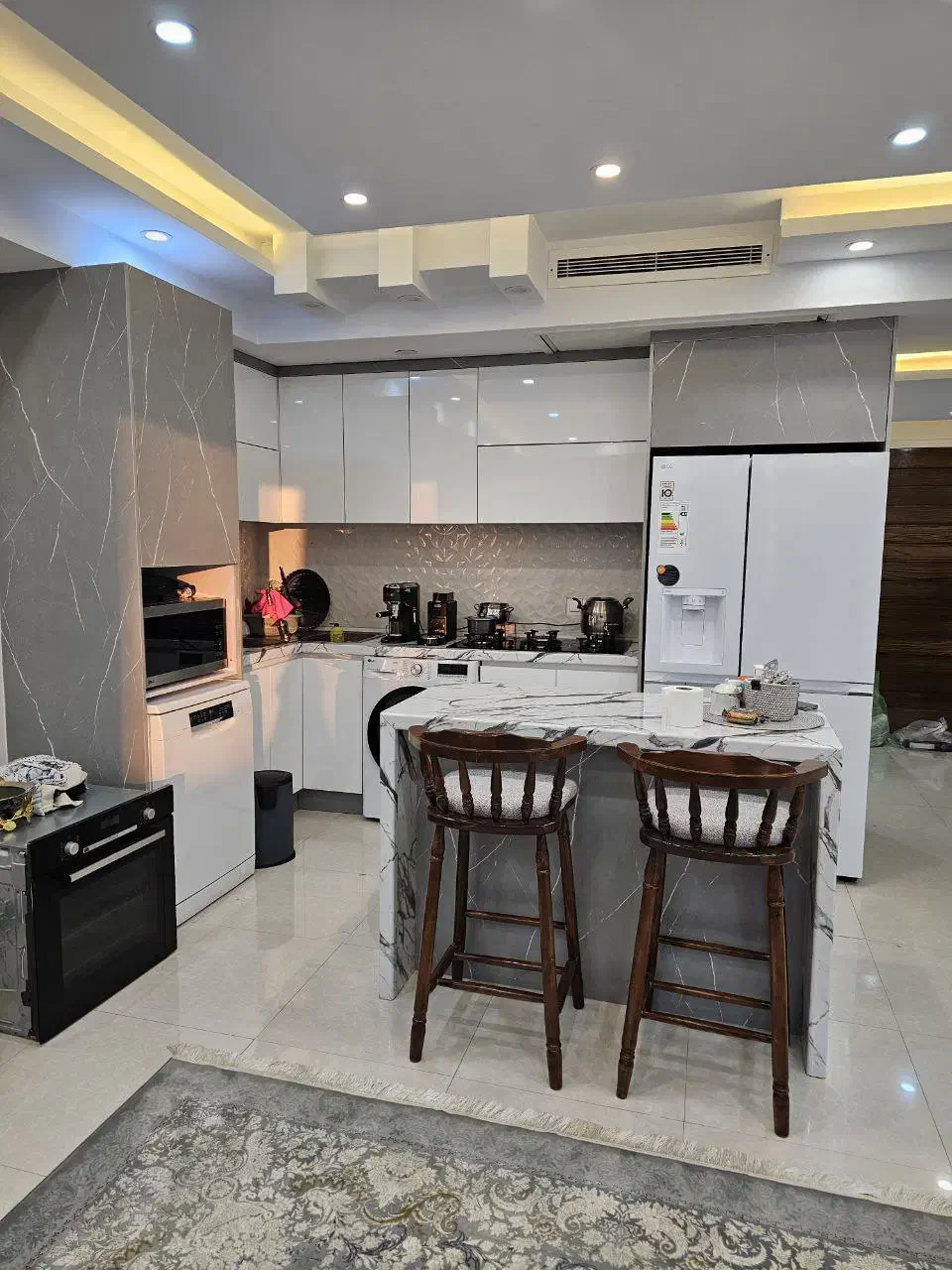 ۶۰ متر در حد نوساز/غرق نور (بدون مشابه)