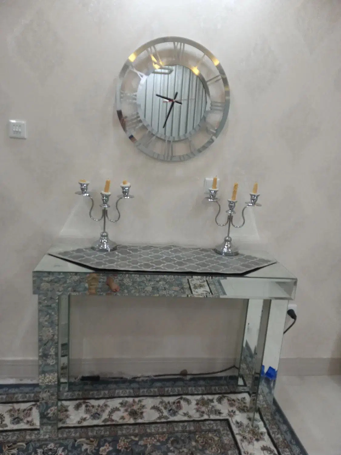 میز آینه ای با ساعت وکنسول و شمعدانی|بوفه، ویترین، کنسول|همدان, |دیوار