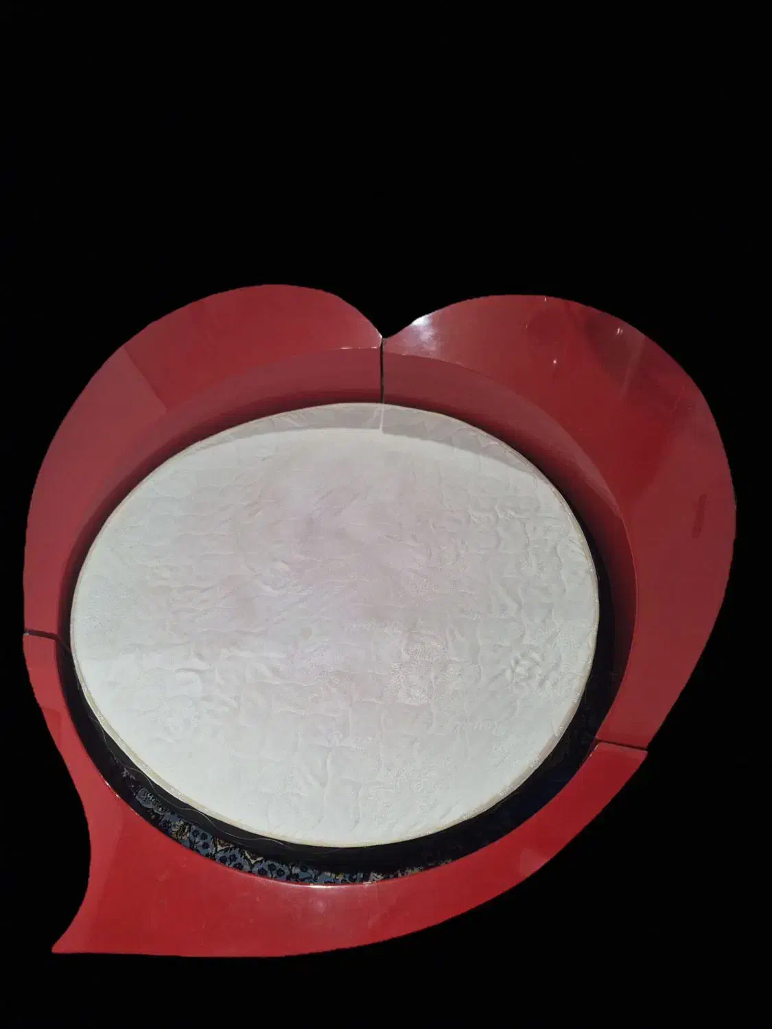 تخت خواب دو نفره طرح قلب|تخت و سرویس خواب|رضوانشهر, |دیوار