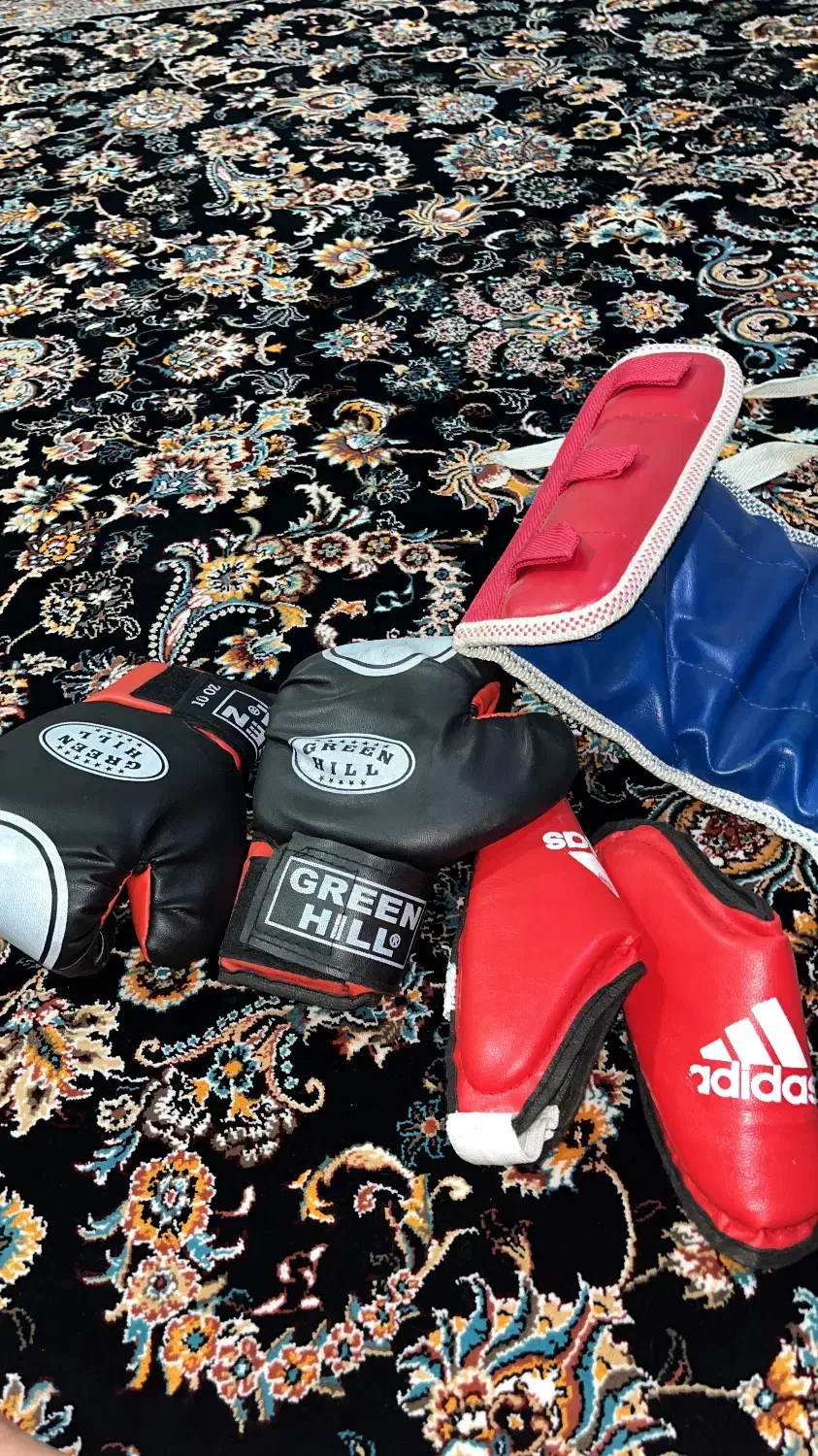 وسایل ووشو یا تکواندو و‌ بوکس|تجهیزات ورزشی|ایذه, |دیوار