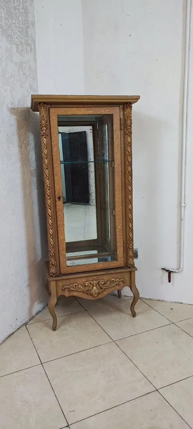 گنجه در حد نو|بوفه، ویترین، کنسول|مشهد, یاس|دیوار