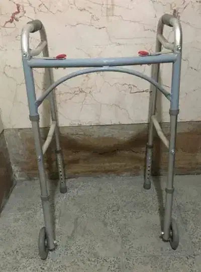 واکر چرخدار|پزشکی|شهریار, شهرک وائین|دیوار