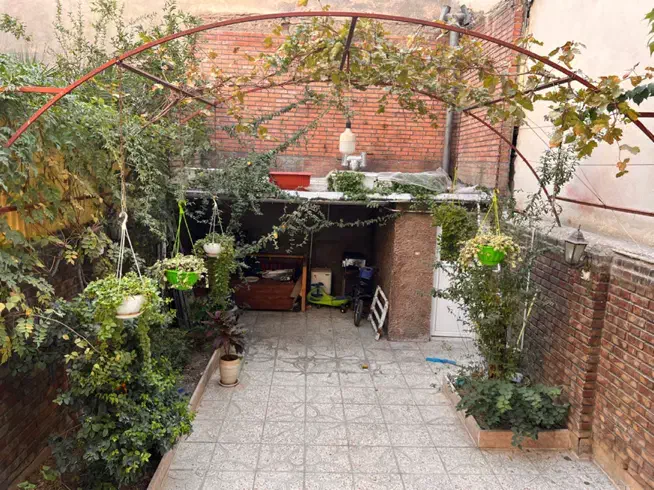 خانه ۳ طبقه قایل سکونت|فروش خانه و ویلا|تهران, شیخ هادی|دیوار