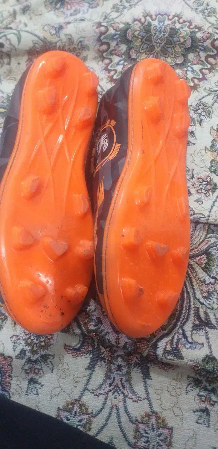 کفش چمن فوتبالی|کیف، کفش، کمربند|ارومیه, |دیوار