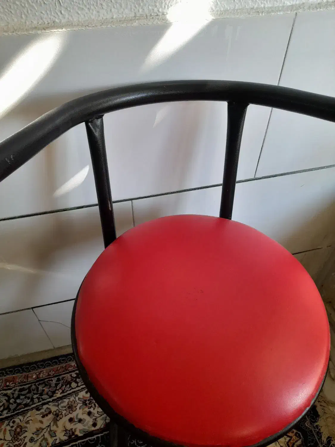 صندلی اُپن|صندلی و نیمکت|شاهین‌شهر, گرگاب|دیوار