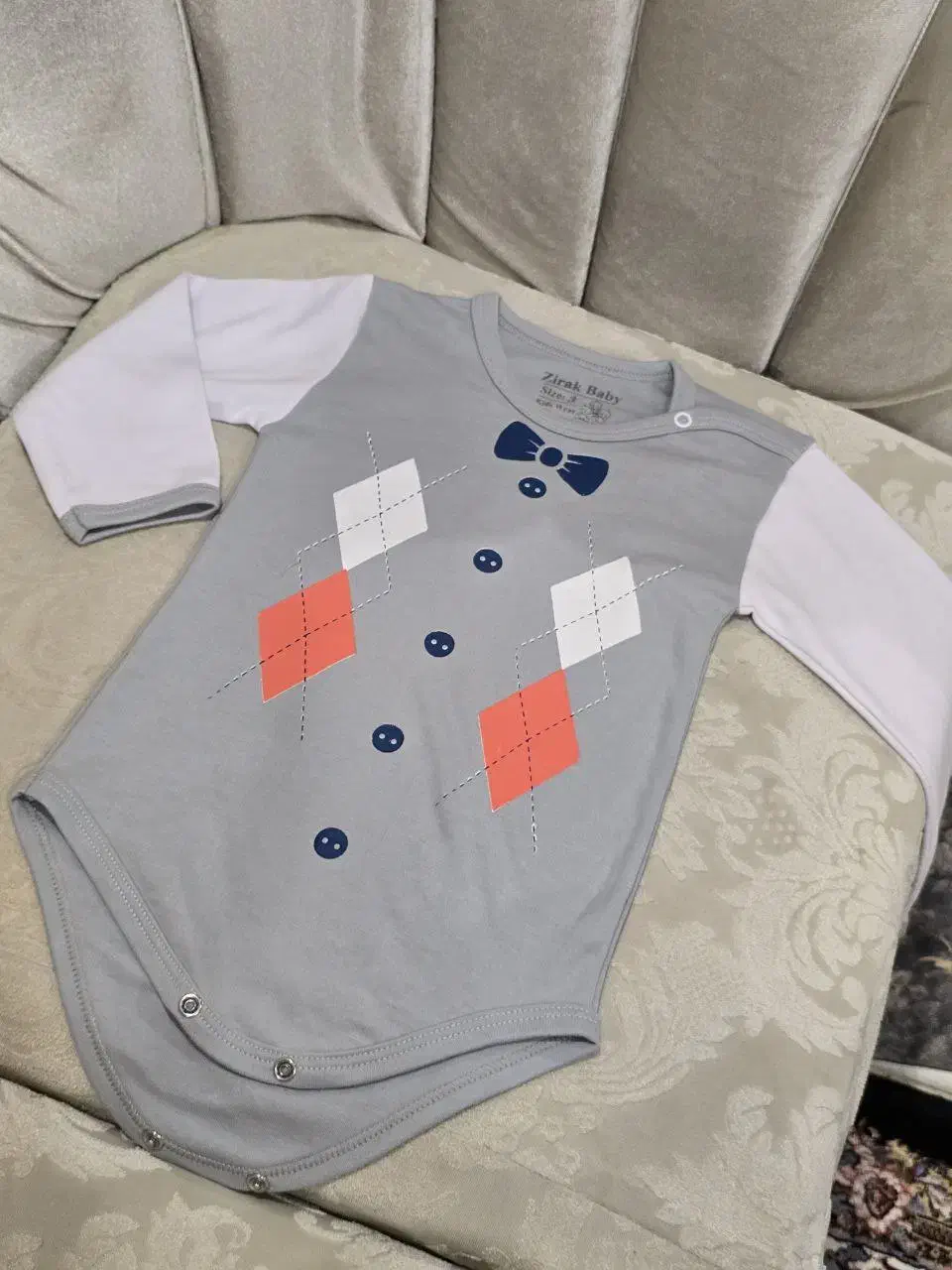 5 دست لباس بچگونه ورق بزنید|کفش و لباس بچه|ورامین, ورامین|دیوار