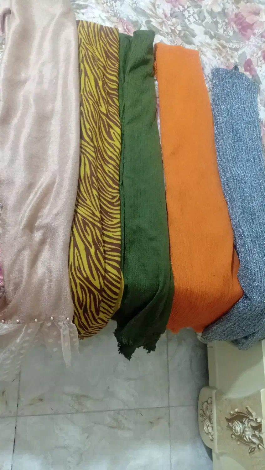 تعدادی شال وکفش درحد|کیف، کفش، کمربند|قزوین, |دیوار